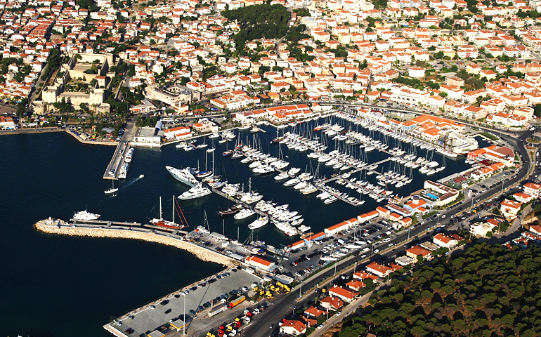 ÇEŞME MARINA İZMİR 2